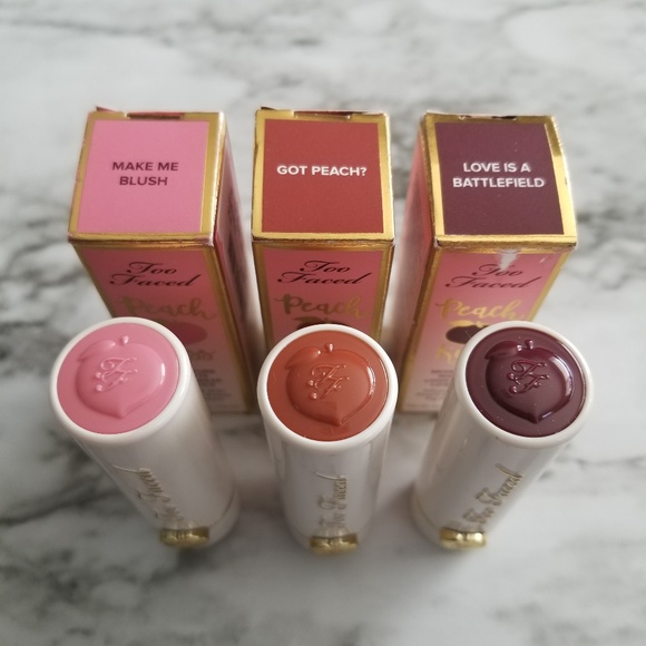 Too Faced Peach Kiss "Got Peach" Lipstick - Picture 3 of 4